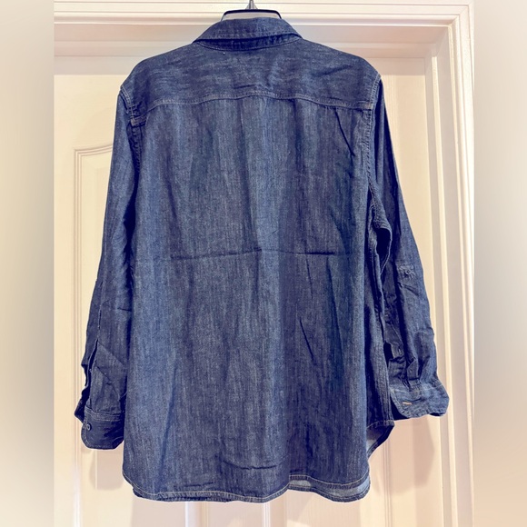 Women’s blue Jean button down shirt, excellent condition; NWT- size 2X - Picture 2 of 3